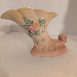 Vintage Hull Art Pottery Wildflower Cornucopia Vase - W 7 - 7 1/2